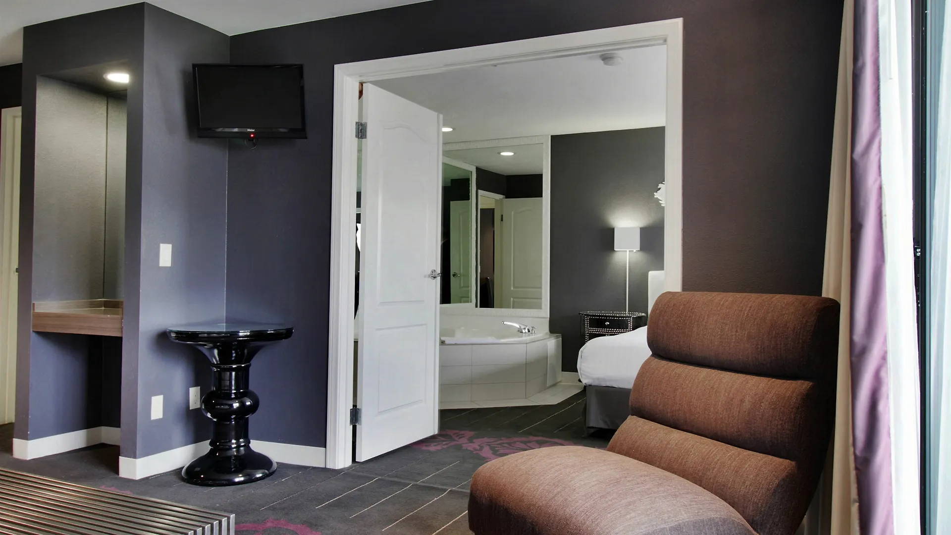 Serene Vegas Boutique Hotel Las Vegas